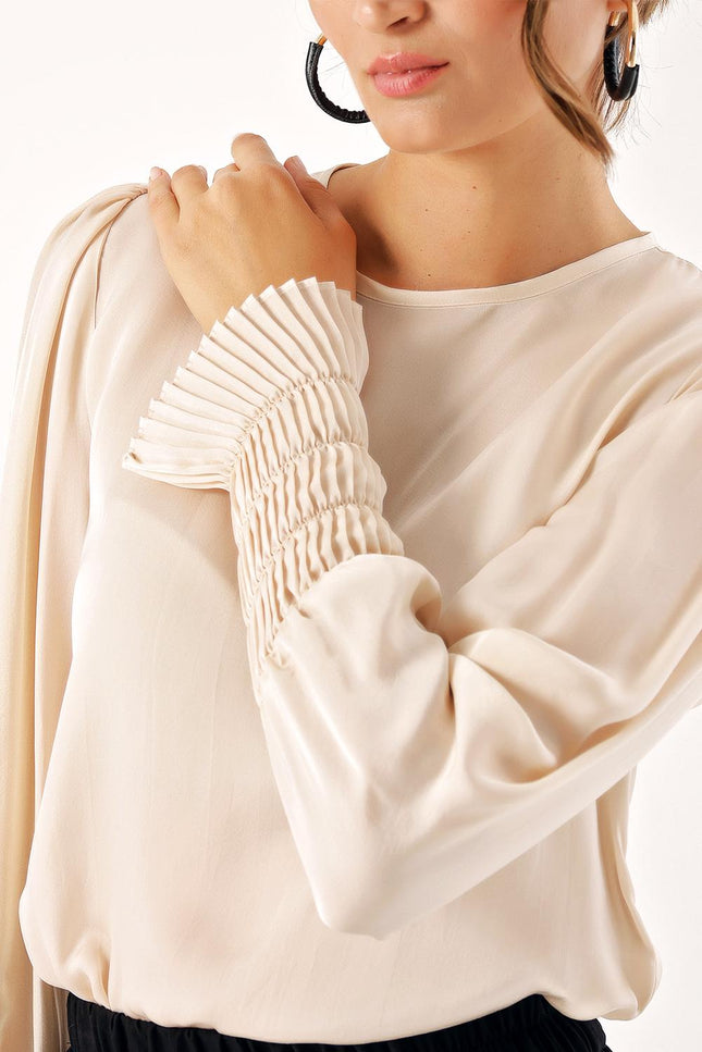 Powder Pleated detailed blouse 19911