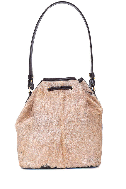 Beige leather and shearling-trimmed bucket bag 23020